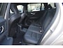 Volvo V60 T8 Plug-in hybrid AWD Ultra Dark Panorama/schuifdak | 360 camera | Extra getint glas achter | Elektrische stoelen met geheugen functie | Elektrische achterklep | BLIS