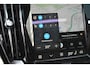 Volvo V60 T8 Plug-in hybrid AWD Ultra Dark Panorama/schuifdak | 360 camera | Extra getint glas achter | Elektrische stoelen met geheugen functie | Elektrische achterklep | BLIS
