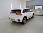 Kia Niro EV e-Niro 64kWh 204pk Automaat Edition | Stoelverwarming | SoH 100% | Navigatie | Parkeercamera | Climate control |