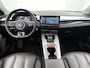 MG MG5 Electric Standard Range Luxury 50 kWh | Apple Carplay/Android  | cruise control adaptief | electronic climate control | file assistent | lederen bekleding | LED koplampen | lichtmetalen velgen 17" | navigatiesysteem full map | rijstrooksensor met correctie | voorstoelen verwarmd |