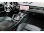 Porsche Cayenne Coupé 3.0 E - Hybrid - 22 inch - Sport Design - Panoramadak - Adaptieve cruise control - Sport Grono 18 voudig verstelbare stoelen - Luchtvering - Matrix Led koplampen - Trekhaak Nederlandse Porsche - Bose - Rondom zicht camera