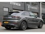Porsche Cayenne Coupé 3.0 E - Hybrid - 22 inch - Sport Design - Panoramadak - Adaptieve cruise control - Sport Grono 18 voudig verstelbare stoelen - Luchtvering - Matrix Led koplampen - Trekhaak Nederlandse Porsche - Bose - Rondom zicht camera