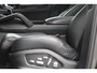 Porsche Cayenne Coupé 3.0 E - Hybrid - 22 inch - Sport Design - Panoramadak - Adaptieve cruise control - Sport Grono 18 voudig verstelbare stoelen - Luchtvering - Matrix Led koplampen - Trekhaak Nederlandse Porsche - Bose - Rondom zicht camera