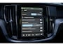 Volvo V60 2.0 T6 350pk Plug-in hybrid AWD Plus Dark|Pano|H&K|Elek-trekhaak|360°|NL-auto|Dealer-onderhouden