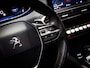 Peugeot 3008 1.2 PureTech Première (TREKHAAK, PANO, APPLE CARPLAY/ANDROID AUTO, STOELVERWARMING, CRUISE, CLIMA, SFEERVERLICHTING)