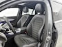 Mercedes-Benz EQC 400 4MATIC AMG Line 80 kWh | Schuifdak | Trekhaak | Distronic | Memory | Alarm | Car Play | Head Up Display | Inclusief 24 maanden Mercedes-Benz Certified garantie voor Europa.