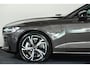 Volvo V60 2.0 T8 Plug-in hybrid AWD Plus Dark / LED / Pilot assist / Harmankardon / CarPlay