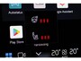 Volvo XC40 B4 Plus Dark | Trekhaak | Verwarmbare voorstoelen en stuurwiel | Premium audio by Harman Kardon | Adaptieve cruise control | Verwarmbare voorruit | Keyless | Elektrische achterklep | Apple carplay/Android auto