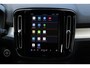 Volvo XC40 B4 Plus Dark | Trekhaak | Verwarmbare voorstoelen en stuurwiel | Premium audio by Harman Kardon | Adaptieve cruise control | Verwarmbare voorruit | Keyless | Elektrische achterklep | Apple carplay/Android auto