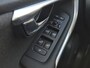Volvo V40 1.6 T4 180 pk Momentum, NAP, Trekhaak / Cross Country uitvoering