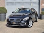 Volvo V40 1.6 T4 180 pk Momentum, NAP, Trekhaak / Cross Country uitvoering