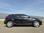 Volvo V40 1.6 T4 180 pk Momentum, NAP, Trekhaak / Cross Country uitvoering