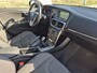 Volvo V40 1.6 T4 180 pk Momentum, NAP, Trekhaak / Cross Country uitvoering