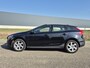 Volvo V40 1.6 T4 180 pk Momentum, NAP, Trekhaak / Cross Country uitvoering