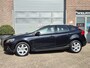 Volvo V40 1.6 T4 180 pk Momentum, NAP, Trekhaak / Cross Country uitvoering