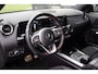 Mercedes-Benz GLA 200 AMG Line , Trekhaak, Achteruitrijcamera, Stoelverwarming,