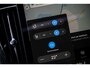 Volvo XC60 2.0 T6 Plug-in Hybrid AWD Plus Black Edition | Trekhaak | Harman Kardon Audio | Head-up Display | 360 Graden Camera | Panoramadak | Lichtmetalen Velgen 21 inch | Elektrisch Verstelbare Voorstoelen | Keyless Entry | BLIS