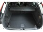 Volvo XC60 B5 Plus Dark | Semi Electrische Bedienbare Trekhaak | 1ste Eigenaar | Harman Kardon Premium Audio | Panoramadak | 20'' Lichtmetalen velgen | Elektrisch glazen schuifdak | Parkeercamera | Parkeersensoren voor + achter | Nappa Lederen bekleding |