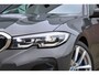 BMW 3-Serie 330i High Executive Edition M-sport / Dravit Grau / Head-up / 19'' Breyton / Elek. Trekhaak