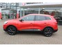 Renault Kadjar 1.2-130pk TCe Extase. Mooie ruime en luxe hoogzitter ! Trekgewicht 1.500kg ! Lederen interieur, autm. airco, cruise control, LED verlichting, metallic lak, panoramadak, 19 Inch LM wielen, Camera, Trekhaak, Stoelverwarming etc.