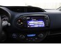 Toyota Yaris 1.5 Hybrid Bi-Tone | Navigatie | Cruise Control | Climate Control | Toyota Safety Sense |