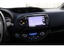 Toyota Yaris 1.5 Hybrid Bi-Tone | Navigatie | Cruise Control | Climate Control | Toyota Safety Sense |