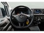 Volkswagen Crafter 35 2.0 TDI L4H4 Highline Carplay | Betimmering | Laadstangen | Trekhaak