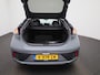 Hyundai Ioniq Premium EV 38 kWh ADAPTIEVE CRUISE | NAVIGATIE | CAMERA | STOELVERWARMING & KOELING | STUUR VERWARMING | LEDER | ELEKTRISCHE STOELEN | 12 MAANDEN BOVAG GARANTIE |