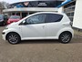 Toyota Aygo 1.0-12V Dynamic Navigator /Nieuwe apk bij afleverin/All season banden/Lm velgen/Airco/Navigatie