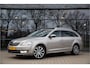 Skoda Octavia Combi 1.6 TDI Greentech Edition Businessline , Panoramadak, Trekhaak, Achteruitrijcamera,