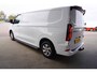 Ford E-Transit Cust. 320L L2H1 Limited 65 kWh 160KW/218PK Automaat met POWERPACK Nr. V029 | Airco | Cruise | Apple CP- Android auto | Trekhaak | Spoilers DEMO