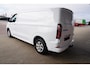 Ford E-Transit Cust. 320L L2H1 Limited 65 kWh Automaat met Powerpack Nr. V029 | Airco | Cruise | Apple CP- Android auto | Trekhaak