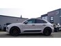 Porsche Macan 2.0 S | Panorama | Bose Sound System | incl BTW | Memory stoelen | 100% Dealer onderhouden | Trekhaak | Krijt Grijs