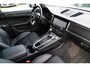 Porsche Macan 2.0 S | Panorama | Bose Sound System | incl BTW | Memory stoelen | 100% Dealer onderhouden | Trekhaak | Krijt Grijs