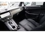 Porsche Macan 2.0 S | Panorama | Bose Sound System | incl BTW | Memory stoelen | 100% Dealer onderhouden | Trekhaak | Krijt Grijs