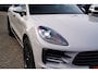Porsche Macan 2.0 S | Panorama | Bose Sound System | incl BTW | Memory stoelen | 100% Dealer onderhouden | Trekhaak | Krijt Grijs