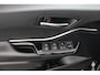 Toyota C-HR 1.8 Hybrid Dynamic | Navigatie | Stoelverwarming | Adaptieve Cruise Control | Achteruitrijcamera |