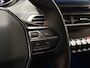 Peugeot 5008 1.2 PureTech Allure 7 Persoons (APPLE CARPLAY, GROOT NAVI, 360 CAMERA, LEDER, SPORTSTOELEN, GETINT GLAS, TREKHAAK, ELEK ACHTERKLEP, NIEUWSTAAT)