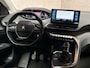 Peugeot 5008 1.2 PureTech Allure 7 Persoons (APPLE CARPLAY, GROOT NAVI, 360 CAMERA, LEDER, SPORTSTOELEN, GETINT GLAS, TREKHAAK, ELEK ACHTERKLEP, NIEUWSTAAT)
