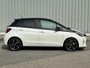 Toyota Yaris 1.5 Hybrid Dynamic Bi-Tone / Dealer Onderhouden / Fabrieksgarantie t/m 07-2027 / Navigatie / Camera / Cruise Control / Bluetooth / Climate Control / Keyless /