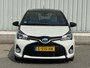 Toyota Yaris 1.5 Hybrid Dynamic Bi-Tone / Dealer Onderhouden / Fabrieksgarantie t/m 07-2027 / Navigatie / Camera / Cruise Control / Bluetooth / Climate Control / Keyless /
