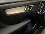 Volvo XC40 1.5 T4 Recharge Inscription 211Pk Automaat (APPLE CARPLAY, GROOT NAVI, CAMERA, GETINT GLAS, SPORTSTOELEN, TREKHAAK, LANE ASSIST, NIEUWSTAAT)