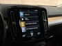 Volvo XC40 1.5 T4 Recharge Inscription 211Pk Automaat (APPLE CARPLAY, GROOT NAVI, CAMERA, GETINT GLAS, SPORTSTOELEN, TREKHAAK, LANE ASSIST, NIEUWSTAAT)
