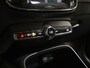 Volvo XC40 1.5 T4 Recharge Inscription 211Pk Automaat (APPLE CARPLAY, GROOT NAVI, CAMERA, GETINT GLAS, SPORTSTOELEN, TREKHAAK, LANE ASSIST, NIEUWSTAAT)