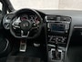 Volkswagen Golf 2.0 TSI GTI 220Pk Automaat (SCHUIFDAK, NAVIGATIE, DYNAUDIO, STOELVERWARMING, DYNAMISCHE KNIPPERLICHTEN, PARKEERSENSOREN, GETINT GLAS, NIEUWSTAAT)