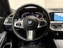 BMW 3-Serie 320i M Sport 184Pk Automaat (APPLE CARPLAY, M PAKKET, LEDER/ALCANTARA, STOELVERWARMING, SPORTSTOELEN, GETINT GLAS, SFEERVERLICHTING, FLIPPERS, NIEUWE APK, NIEUWSTAAT)