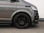 Volkswagen Transporter 2.0 TDI 150 pk L2 | Airco | Navigatie | Cruise control | App connect | Camera | Multi stuur | LED | PDC | Glaslook Panelen | 20"LM velgen | Verlaging set | Sidebars | Spoiler-set |