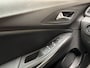 Opel Grandland X 1.2 Turbo Sport (APPLE CARPLAY, PARELMOER, NAVIGATIE, STUUR/STOELVERWARMING, GETINT GLAS, SPORTSTOELEN, CRUISE, PARKEERSENSOREN, NIEUWE APK, NIEUWSTAAT)