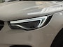 Opel Grandland X 1.2 Turbo Sport (APPLE CARPLAY, PARELMOER, NAVIGATIE, STUUR/STOELVERWARMING, GETINT GLAS, SPORTSTOELEN, CRUISE, PARKEERSENSOREN, NIEUWE APK, NIEUWSTAAT)