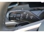 Volkswagen Passat Variant 1.5 eHybrid Business trekhaak head up! winterpakket stoel en stuurwiel verwarming ergo stoelen met leder alcantara privacy glas navigatie geactiveerd camera dodehoeksensor 17" LMV met 4 seizoenenbanden
